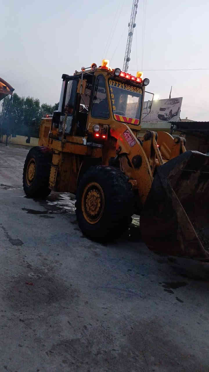 للبيع موديل ٧٩ محرك بي ازوزه  مكاني ديالى  ***********
