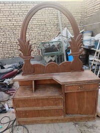 ميز مراية • بدون مراية • للبيع