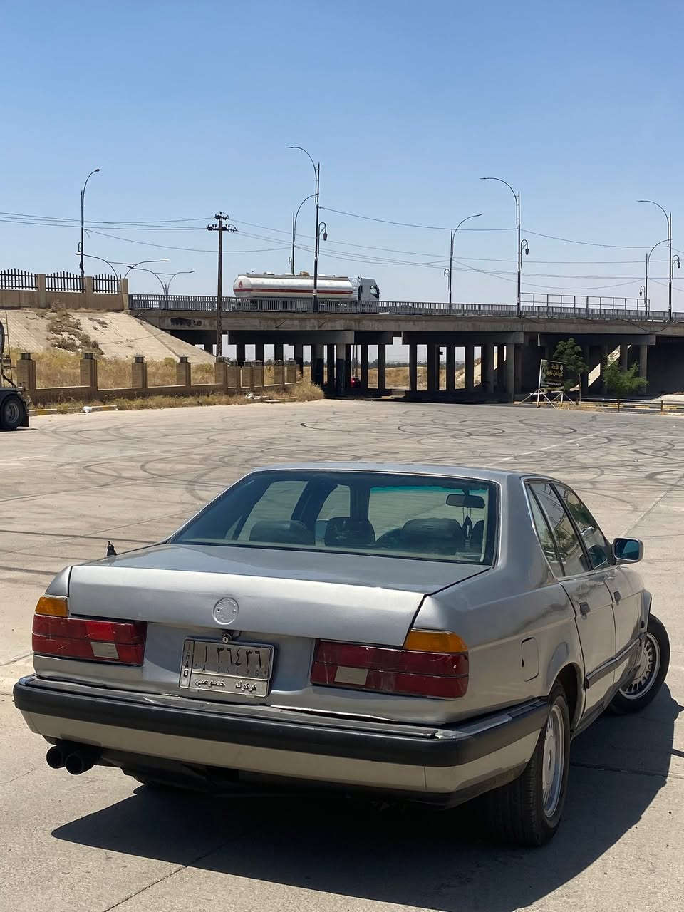 سلام عليكم bmw 735 محرك 35 مفتوح كير اوتو كير و محرك تبريد شرط محرك لا صرف ولا بخار سياره تبريد  بجم عريض لايتات سوار و عدسه دواخله جلد كهربائيات كامل شغال بدون مصرف سياره جاهزه شرط تحويل مكاني كركوك سعر 36 وبي مجال للطيبين ***********
