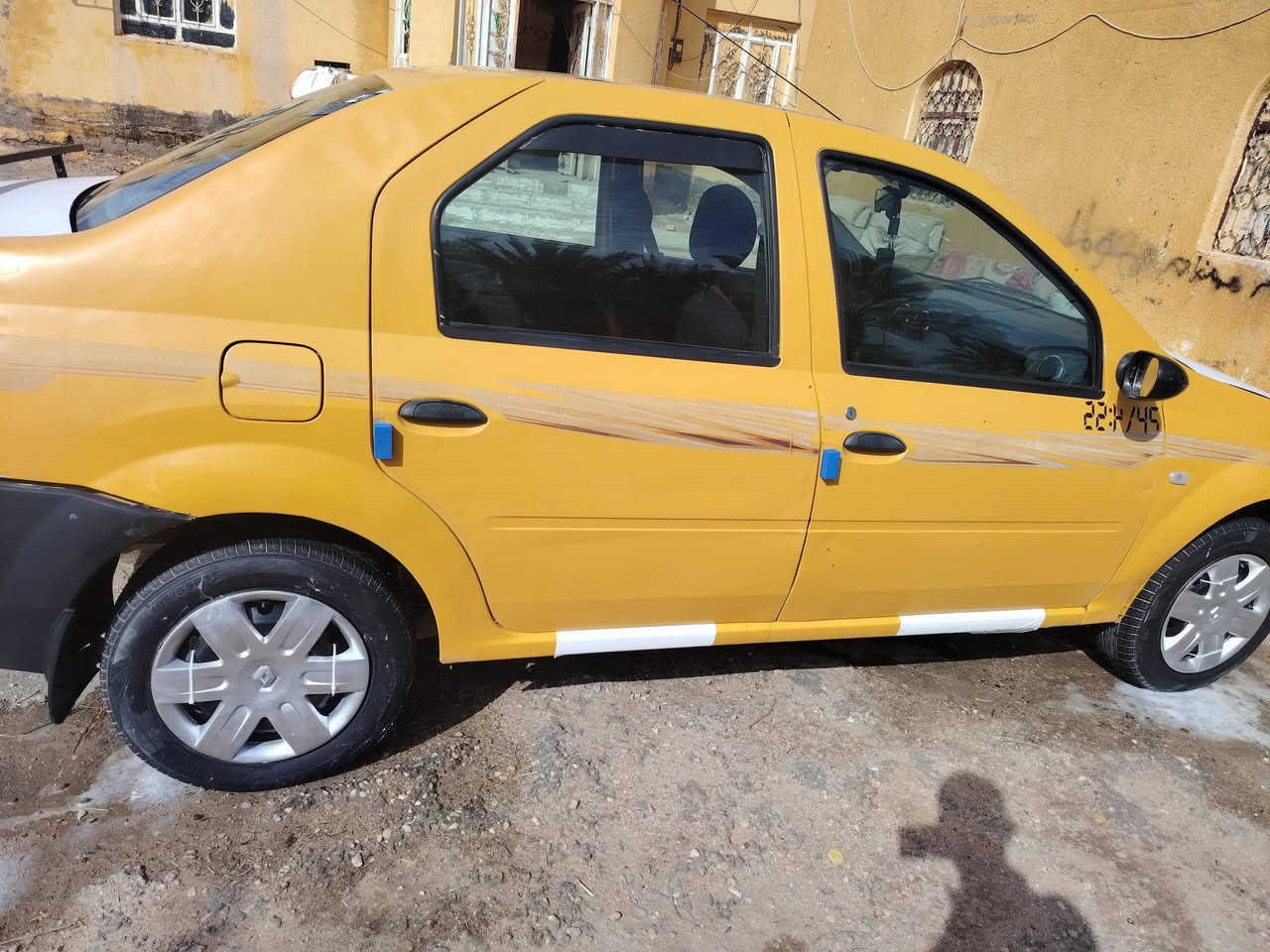 رينو لوكان 2009 محرك كير شرط تواير تخم حداد جديد سنويه جديد هيه مصفره السعر ٣٤ وبيه مجال الاستفسار *********** مكان السياره السماوة
