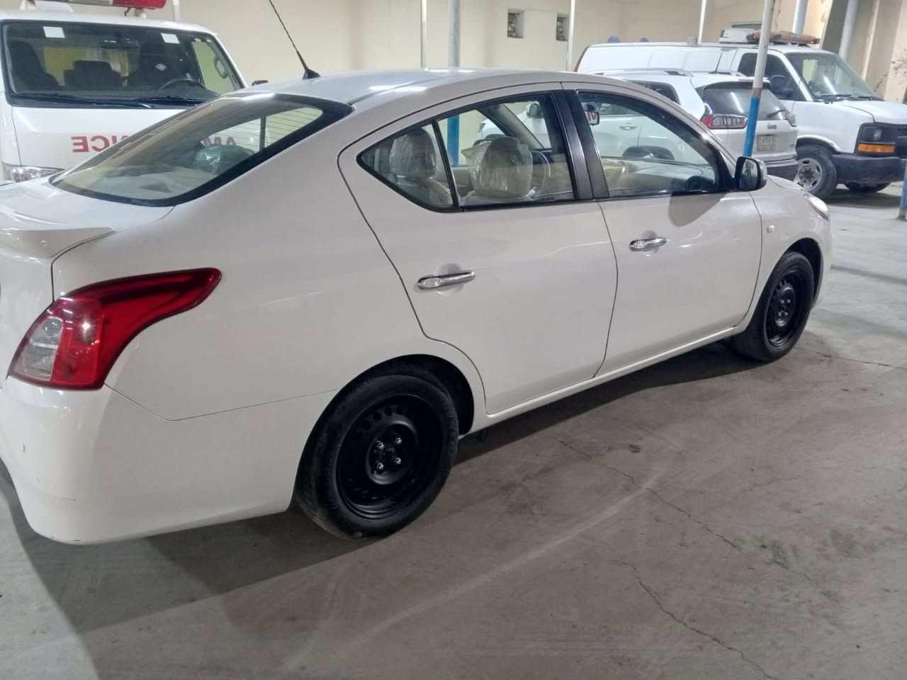 نيسان سني هندي موديل 2021 بيع مستعجل
مكفوله من الصبغ والتبديل سونار موجود 
كير محرك شركة مكفولات 
صدر جديد 
تبريد // تدفئة
دواخل السياره نظيفة جداً 
رقم اربيل بأسمي 
السعر 113 
مكاني بغداد الشعب 
***********
