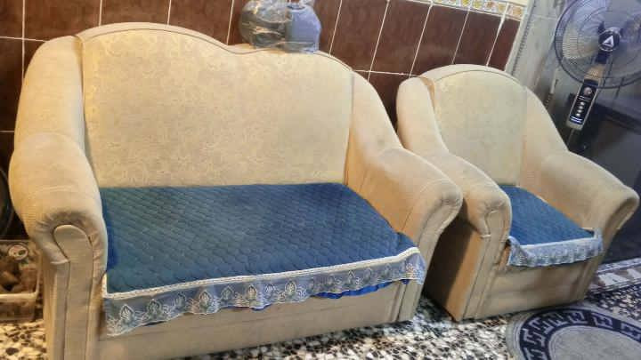 السلام عليكم غراض للبيع  
تخم عشر مقاعد نظافه 100٪ السعر 360 
تخم ثمن مقاعد نظافه 100٪ سعر 265 
شاشه حجم 38  سعر130 
المكنسه كهربائيه بالكارتونه السعر 55 
نص تخم السعر 80 
شاشه حجم 32 السعر 80 
التواصل خاص الشراي يدلل وبيهن مجال


**إذا كنت صاحب هذا الإعلان وتريد حذفه لأي سبب، رجاءا أرسل رسالة إلى الدعم الفني**