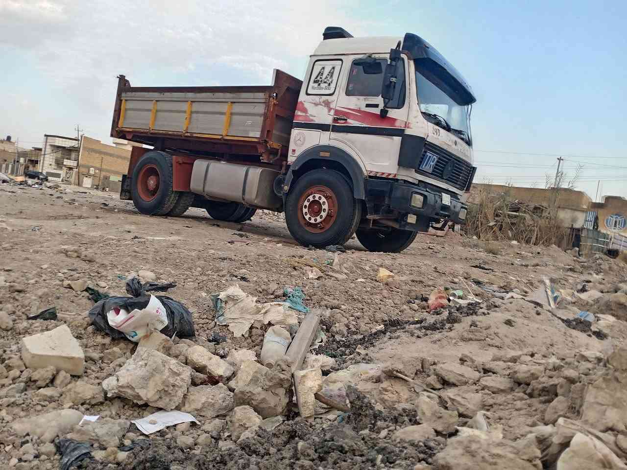 سلام عليكم سيارة البيع موديل ٨٦ مكينه ٣٥ كير ١٦٠ اكسن جي أف بدون بدي السعر ١٥٠ الرقم ***********
