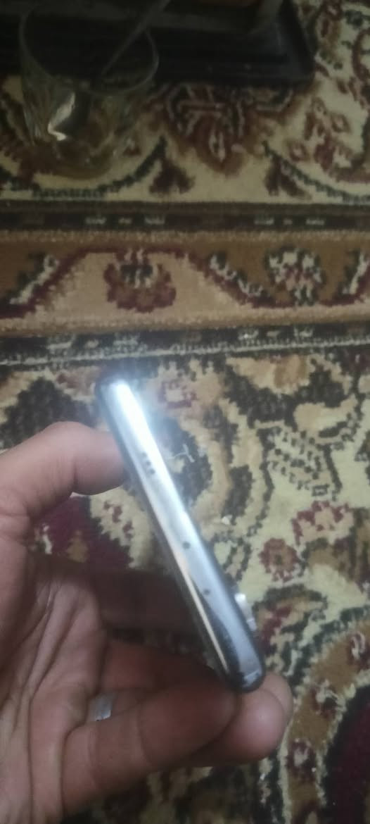 السلام عليكم للبيع ***********
