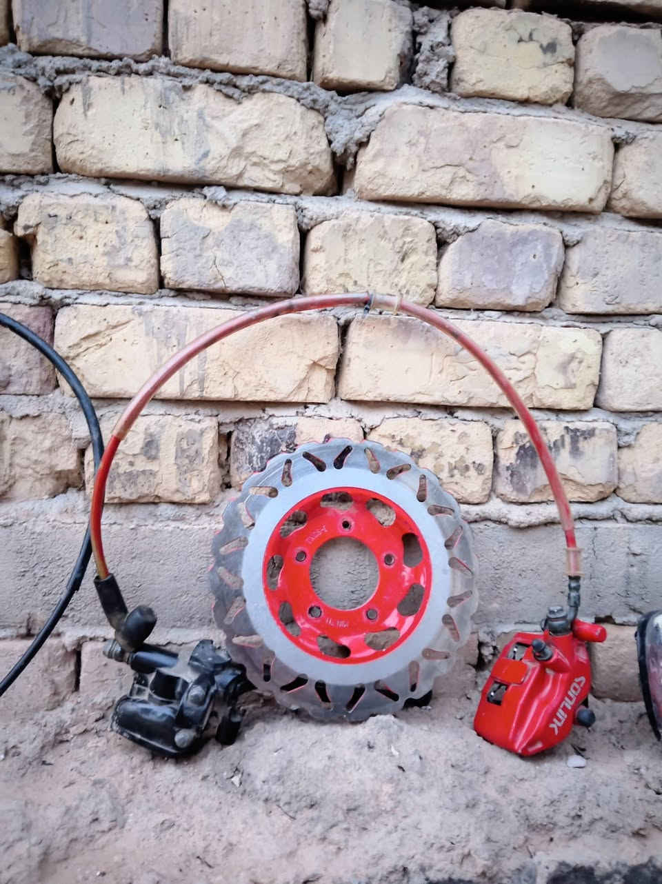 سلام عليكم للبيع شاصي 4گير ويا غراضه گدام عينك  2وياله ومقدم دسك وضفيره بدون محرك سعر خاص مكانه نجف قضاء المشخاب رقم الهاتف ***********
