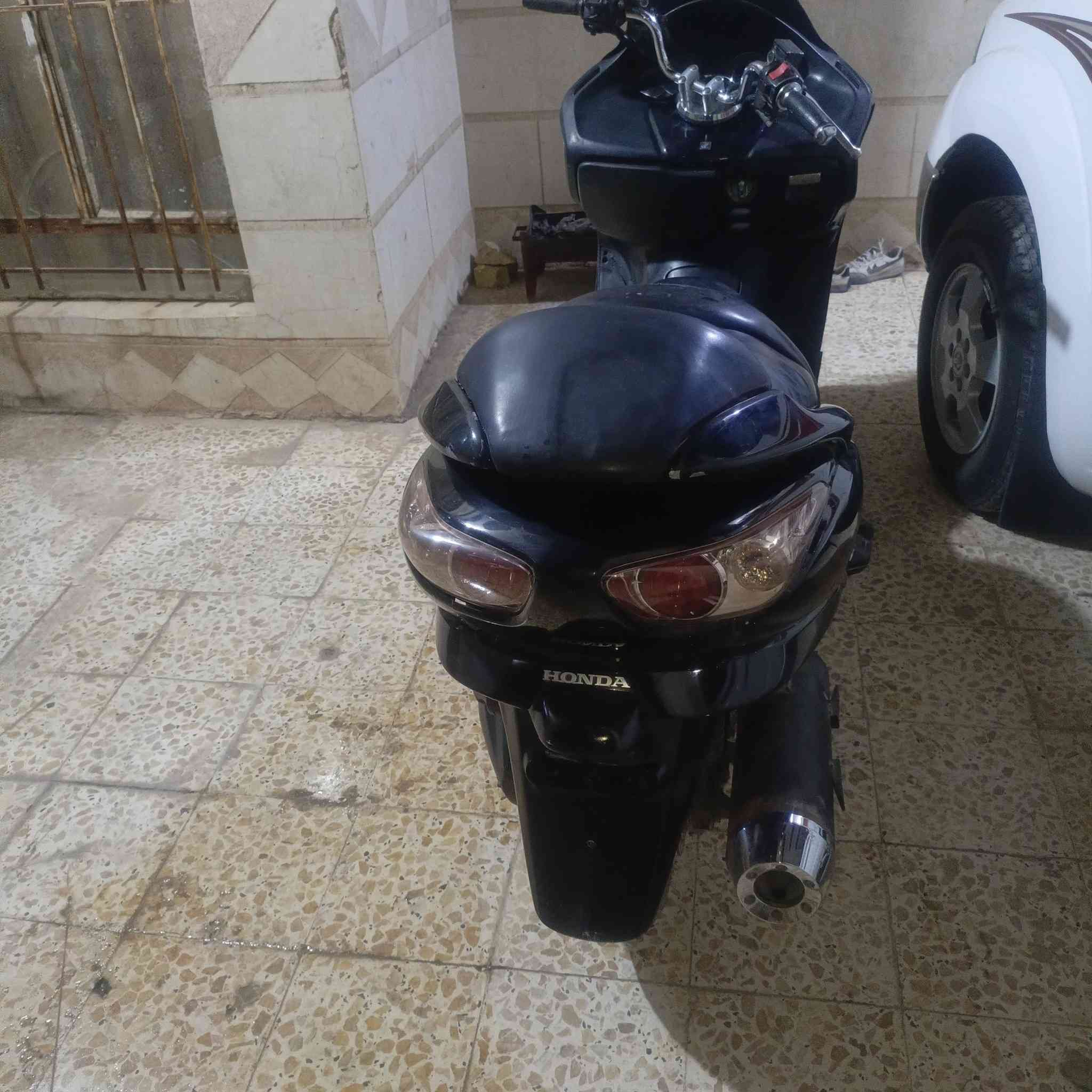 ٠٩ جاهزة بس دير بانزين وين ما تريد تروح مبدل بوش مكينه فقط السعر ٦٥٠


**إذا كنت صاحب هذا الإعلان وتريد حذفه لأي سبب، رجاءا أرسل رسالة إلى الدعم الفني**