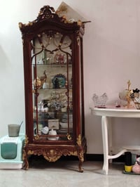 فاترينة دمياطية • خزانة عرض