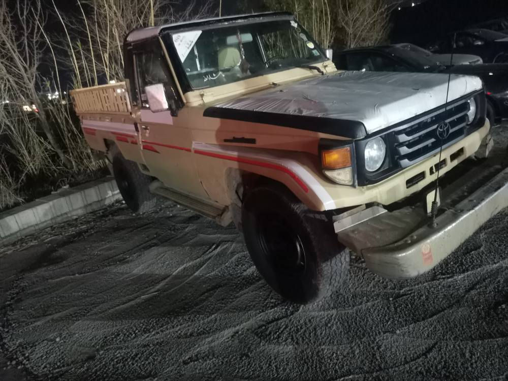 ميك زكين سه اف كير مكينه دبل اكسل بشرت مديل١٩٨٨  دشتي هرير تلفون *********** أربيل, العراق
