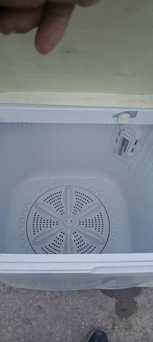 غسالات للبيع ضمان على الشغل العنوان الثوره مجاور الجامع الحيدري إتصال ***********
