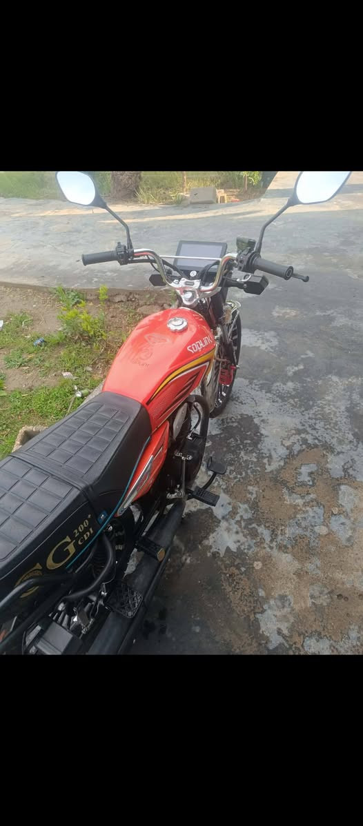 سلام عليكم دراجه البيع موديل 2025زيرو مستعجل على بيعتهه السعر خاص رقم ***********
