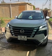 نيسان روج موديل 2025 ماشيه 23الف حادثها قطعتين خلفي رقم صلاح الدين بسم...