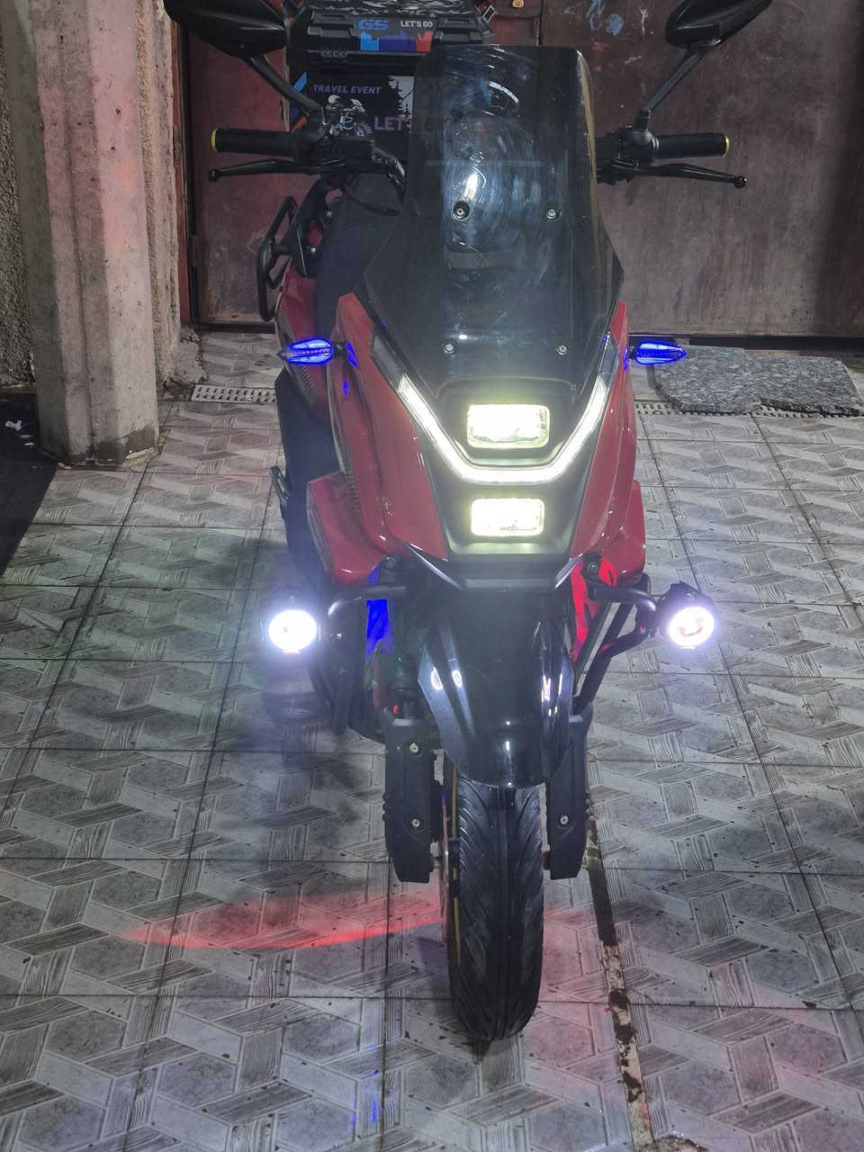 السلام عليكم ورحمة الله وبركاتة...
دراجة اباتشي Winlee الأصلي باب الاول موديل 2025بعدة جديدة لوك اخت الزيرو مكفولة من الشخط

ملف 3000W  حقيقي

6بطاريات مسطرة حجم 40امبير عاكس چراڤين Winlee
72V

4تحويلات سرعeco... Normal... Draeve... Sports 

السرعة 100حقيقي وشرط الفحص عل ويز

نظام البكRالرجوع الى الخلف

نظام الباركp

نظامTsc صعود منحدرات

مانع انزلاق

مسجل بلوتوثmb3

تشغيل سويج+ بصمة +كارتNFC+جهاز الانذار وقفل الامان

لايت زنون عالي ناصي... سكن لايت لد حلقي... نشرات متغيرة الوان... سطاب لايت شمعة مسطرة... دبل اشارة... اشاير يمين يسار... هورن

شاشة تاب ديجيتال  نظام تحديد الأعطال والتنبيه

بريك امامي خلفي دسك هيدروليك نظامAbs

طلاعات جانبية للراكب الخلفي

شاحن ذكي نظام قراءة نسبة الشحن والفصل الذاتي عند امتلاء البطاريات بلشحن

دبلات خلفية غازية تحكم تعلية وتنصية

مساحة تخزين واسعة +جنطة خلفيةGS

السعر مليون و200 ألف وبيهة مجال للشراي

العنوان  بغداد حي العامل 

رقمي *********** الشراي يتصل
