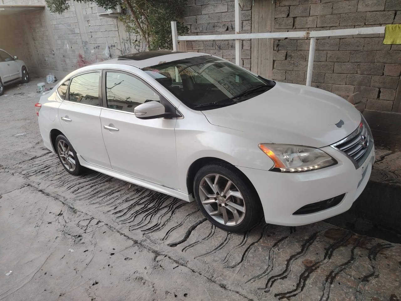 نيسان سنترا موديل18 اصل. سياره بل كارتون فول واحد ع واحد فتحه
مكينه وكير وحداديه وتبريد بجيس مابيه نقص برغي 

كصه جنطه شغل درجه اولى اثر كص ماكو 

متومه اربيل طبق الاصل انكليزي شرط الحاسبه 

السعر52

‏‪0785 307 9562‬‏
