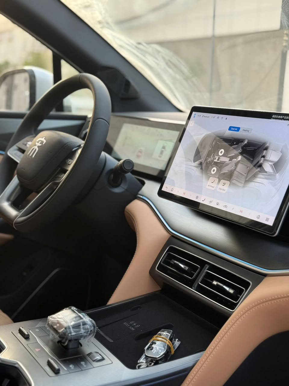 السعر ٢٩ مليون 🔥

بدون دلاليه فقط مبلغ السياره ☑️

بي واي دي سونك L فوووول كاميرات ٣٦٠ درجه كشنين كهرباء تبريد كشنات شاحن وايرلس رادارات بلمري بانوراما بطاريه جبيره ١٢٠ كيلو شاشه جبيره مستشعر بشر وحيوان وسيارات مواصفات متخلص بيه كامل مرفقات شاحنات عدد ٢ وفوم وكارت وارضيات ورام ☑️

للاستفسار 
***********
***********
