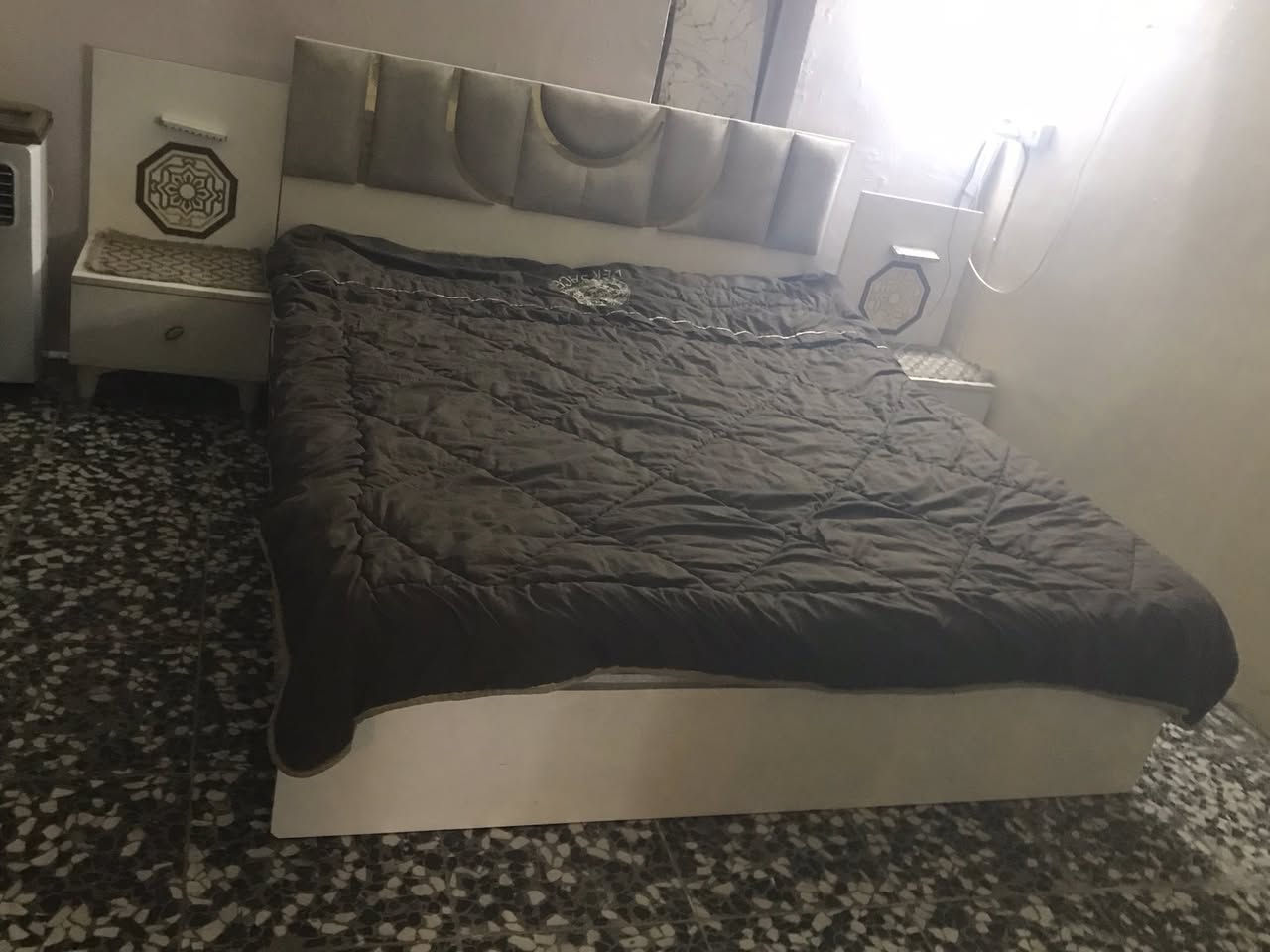 غرفه للبيع السعرب300هيه والدوشك العنوان الدوره حي الصحاالعمارات


**إذا كنت صاحب هذا الإعلان وتريد حذفه لأي سبب، رجاءا أرسل رسالة إلى الدعم الفني**