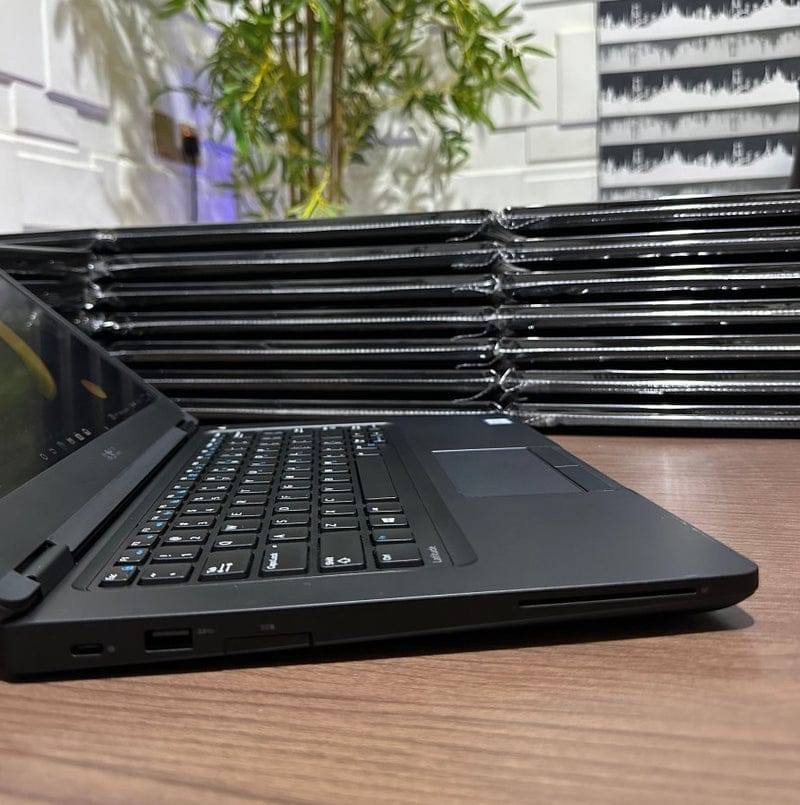 ياالله
💻 Dell Latitude 5480
🔹 المعالج: Intel Core i5 الجيل الثامن
🔹 فئة المعالج: U
🔹 الرام: 8GB DDR4 (قابلة للتطوير حتى 32GB)
🔹 التخزين: 256GB SSD (قابل للتطوير)
🔹 كارت الشاشة: Intel Graphics داخلي 4GB
🔹 الشاشة: 14.1 إنش FHD
🔹 الكيبورد: ليزري ضوئي عربي / إنكليزي
🔹 ويندوز 11 برو مفعل وجاهز
🔹 نسبة النضافة: 99/98٪

السعر 275 الف شامل التوصيل والملحقات(ماوس+حقيبة+الشاحن الاصلي)
للطلب تم بالتعليقات او مراسلة الصفحة


**إذا كنت صاحب هذا الإعلان وتريد حذفه لأي سبب، رجاءا أرسل رسالة إلى الدعم الفني**