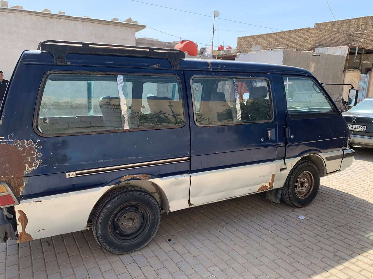 السلام عليكم كيا بستا مديل 93مكينه كاز بسته خير من الله نضيفه تخم تاير كير اكسن سلف باتري كله جديد خطه حي العامل ماتدخل كراج سعر 25وبيه مجال  رقم  ***********
