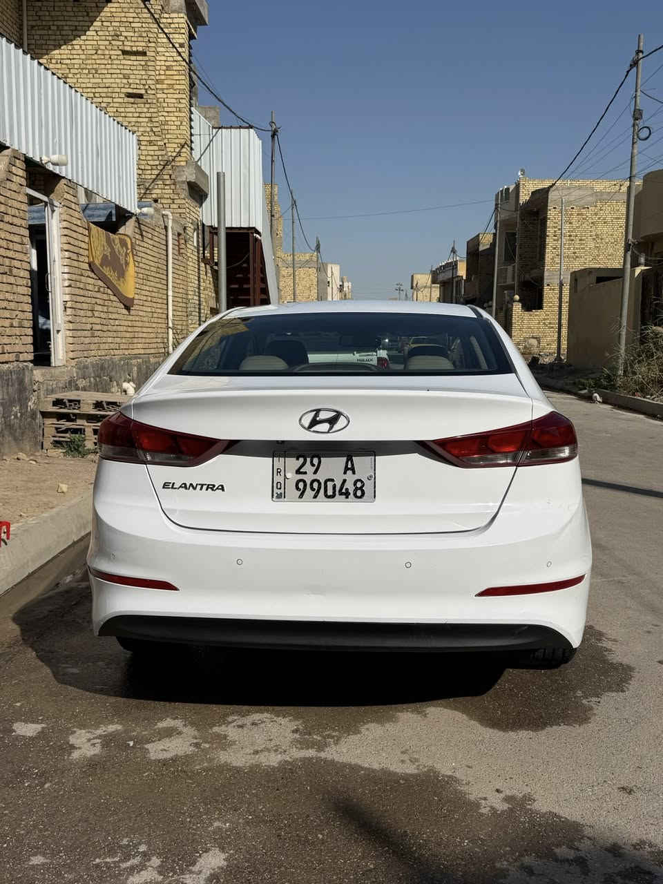 السلام عليكم الانتره ١٩ سوبر رقم واسط الدولي سياره جديده معنه الكلمه وجاهزه من كلشي تغليف ارضيه  بصمه فتحه كامره خلفي أمامي حساس خلفي أمامي تحكمات مري شفط تطبك ويه التقفيل ترحيب عند الاقتراب سياره فول للخير ماشيه 99 الف حقيقي السونار وي المنشور ملاحظات بسيطه بيها
السعر 160 وبيها مجال 
الشراي يتصل *********** واتساب
