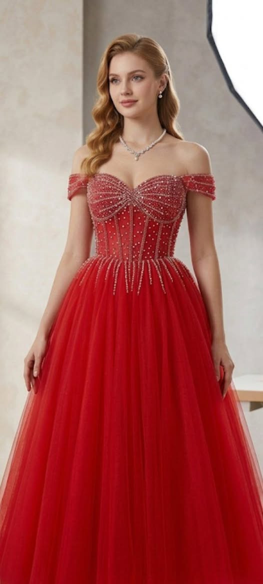 عدي هاذ لفستان ب50وبي مجال بلبصره اني ومعدي توصيل لتريده خاص او واتساب  ***********
