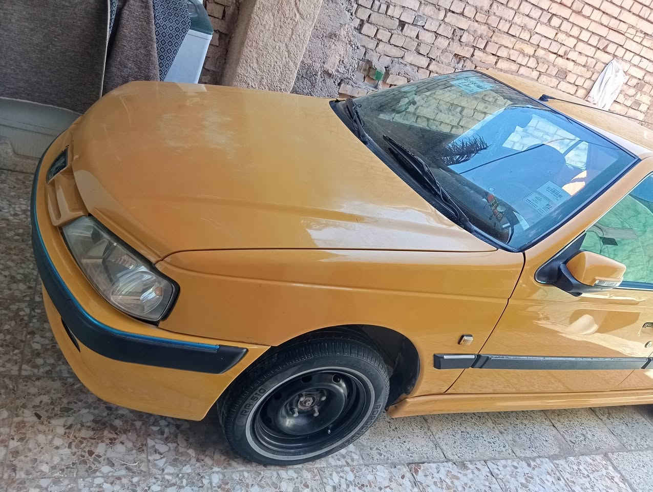 من رخصة الادمن بيجو بارص 15 بسمي 
تحويل مباشر مصفره هيئة وغرامات تاخذ صافي
السياره مال بيت الله شاهد ما تعرف التكسي شنو 
بلشهر مره تطلع وكت الحاجه بيها جراد مثل ما موضح بالصورة رقم بغداد سنويه 27 مكفوله ماعده يم قبق البازين كد شبر السياره ترايها للبصره تبريد ثلج كلج طبي السياره ما متعوبه ابد السعر 49 وبيها مجال قليل مكاني بابل محاويل موجود خاص واتساب *********** واسف ع الاطاله
