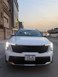 السعر ٢٦٨٠٠$.          ٢٦٨ ورقه   سورنتو ٢٠٢٥ ماشيه ٣٠ الف مكفوله كير ...