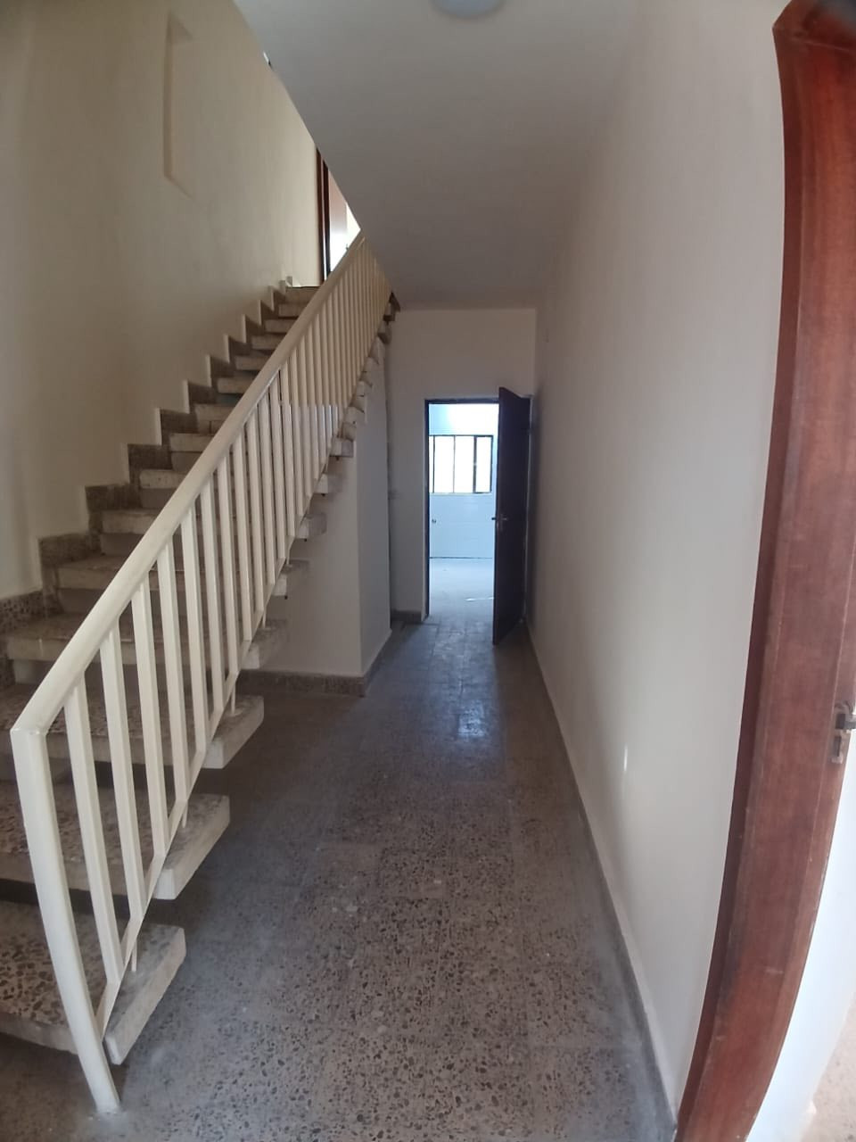 180 متر للايجار ٤ نوم صاله مطبخ خدمات صحيه عدد ٢
موقع مربع شاكر عبود
الايجار مليون وربع***********
