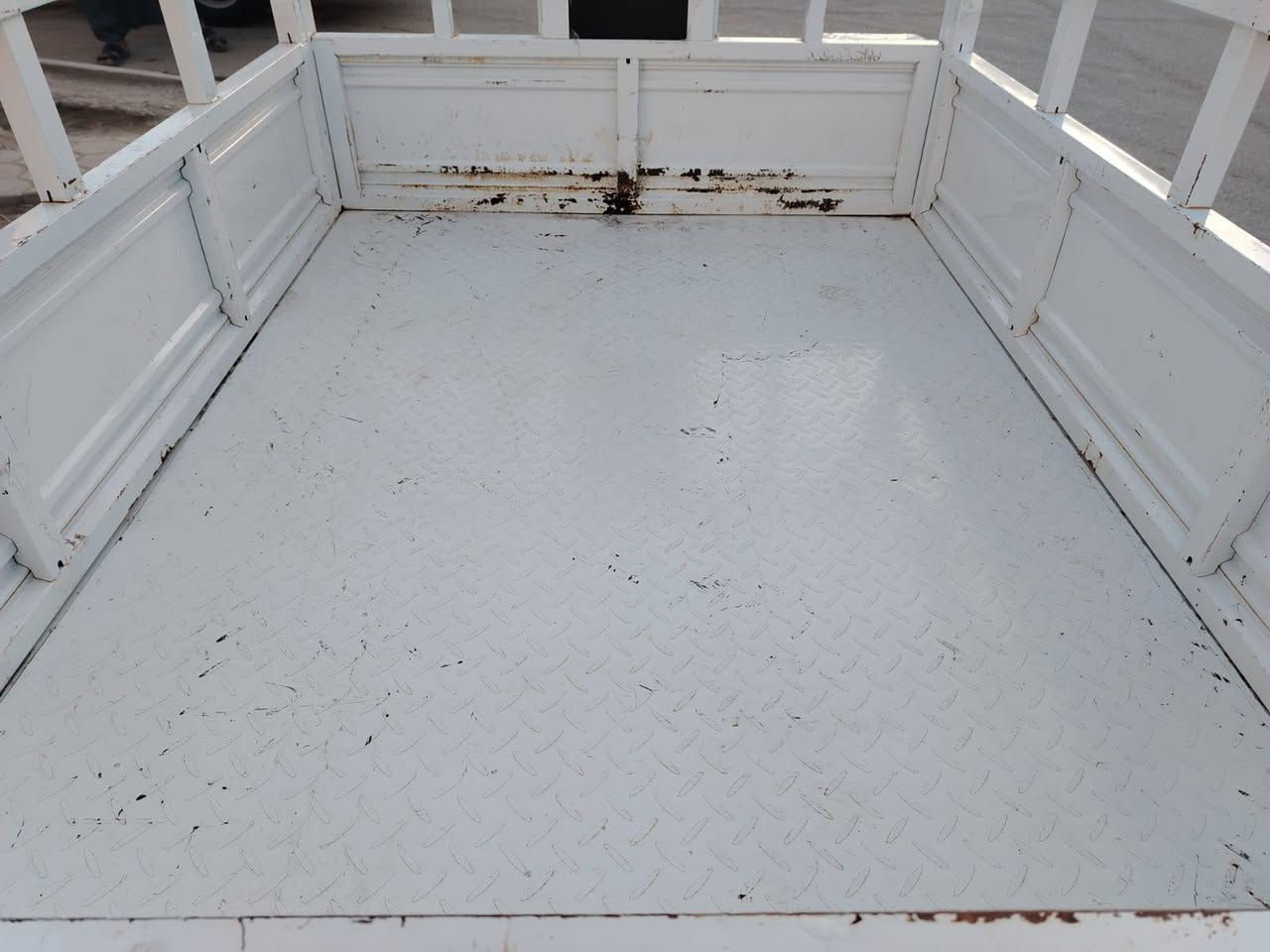 سلام عليكم بدي دايون للبيع العنوان ناصريه قرب كراج الموحد سعر350 الرقم الهاتف ***********
