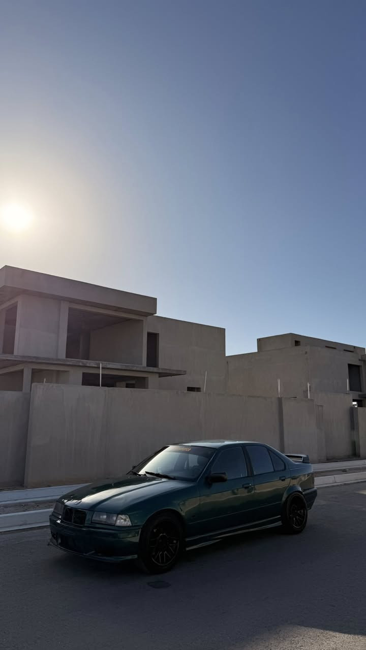 سلام عليكم البيع لون مميز
BMW. e36. 1995. 325.
سياره حلوه ونضيفه رقم بغداد سنويه لل٢٠٢٧ شرط التحويل محرك ٢٥ بي بدايه خيط خفيفه  اكسل قفل ٨برغي  شرط سرعه وشلعه  ومعدل تاكل الشارع  صافيه  كلش دواخل جديد رياضي سياره يرادلهه لمسات بسيطه كلشي شغال بيها تبريد تدفئه  شاشه اندرويد. كير عادي سماعات حلوه السياره كلها جاهزه   سعرها40تعجبك  هلا بيك  البصره رقم الهاتف ‭0773 837 7863‬
