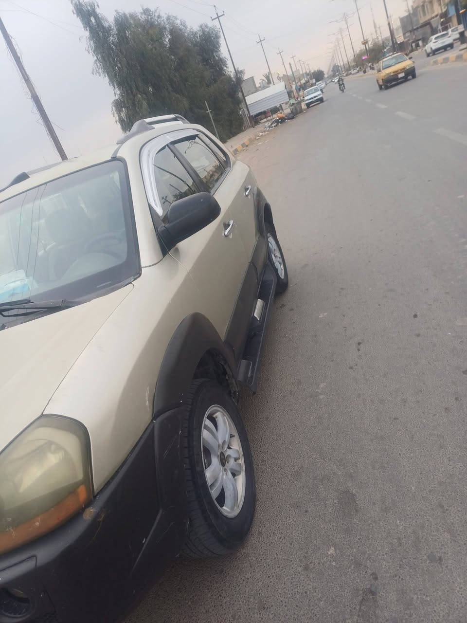 السلام عليكم
الموديل 2006

مصبوغة للجمالية

السياره جاهزه من كلشي

تبريد كهربائيات كلها شغالة

مكان السيارة قضاء بلد 

التفاصيل الاتصال على الرقم

*********** _اتصال+واتساب
