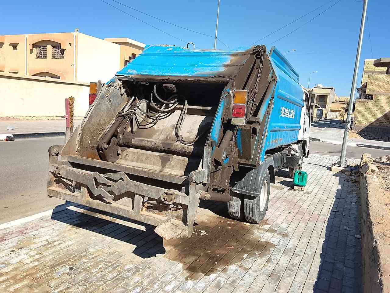 كابسه البيع ازوزه ٦ مكعب
***********
