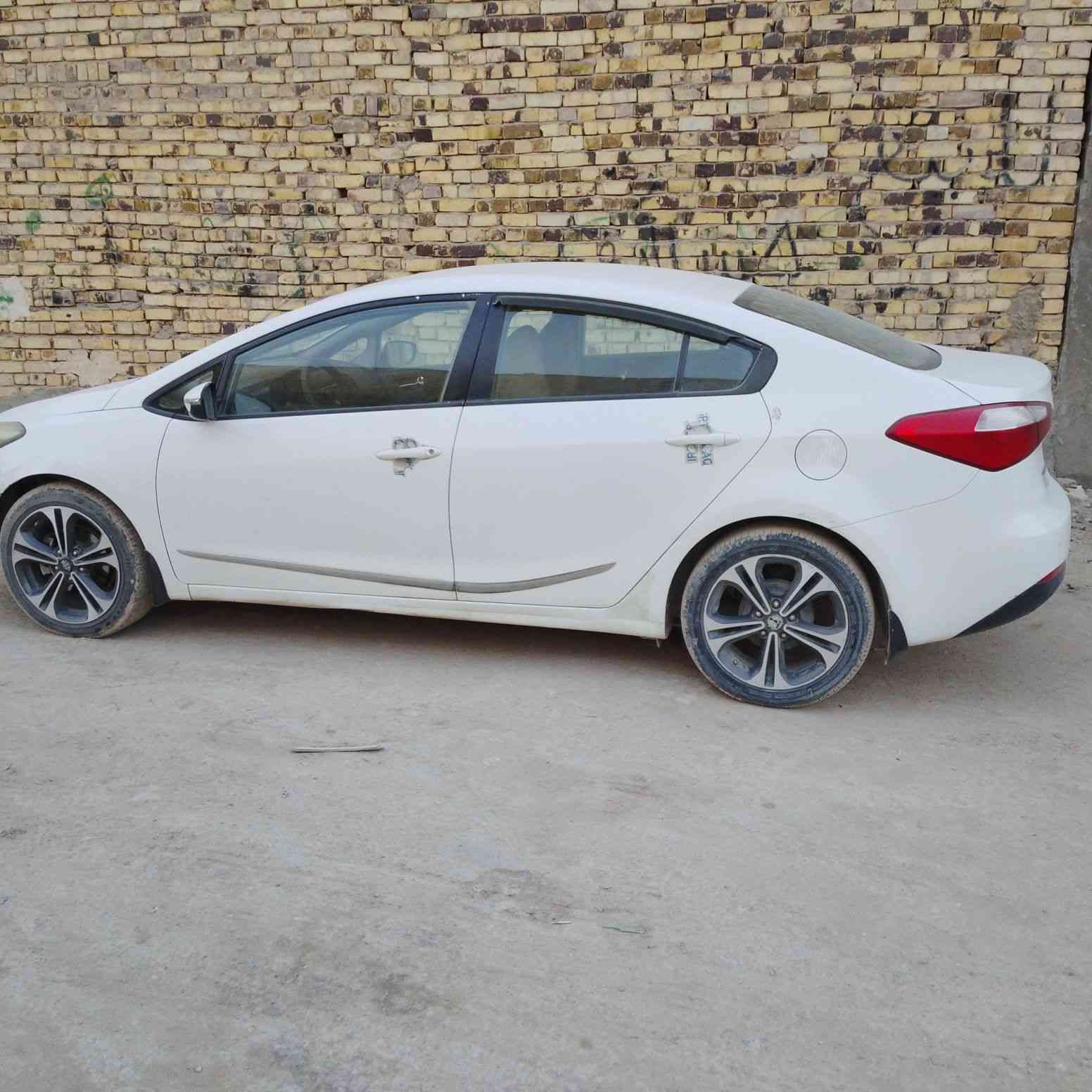 السلام عليكم سيراتو موديل 13اربيل بسم شركت البخيت انفقدن بيها بس وكاله يعني بيهابس سنويه البيع تنباع سويج اله خلك يتصل ***********
