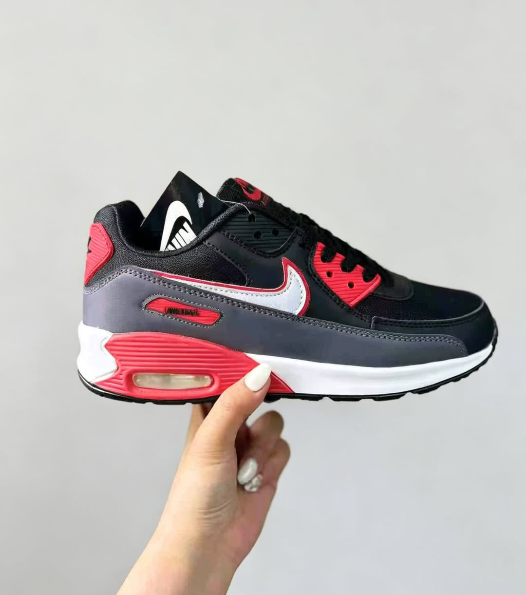 🚀 **Hot Selling Nike Air Max 90 Black, White, and Orange Colorway** 🔥 The classic Air Max 90 is now available! Featuring the iconic silhouette, premium leather, breathable mesh, and visible Air cushioning. Super comfortable and perfect for streetwear, casual, or everyday wear 👟
✅ **Multiple Colorways Available**
✅ **Sizes 40-44**
✅ **In Stock** - Fast Shipping
✅ **High Quality** Quality guaranteed. Ideal for distributors, retailers, and sneaker enthusiasts! Wholesale prices available, with even greater discounts for bulk purchases. 💰 Message me now for a price list and catalog! Worldwide Shipping 🌍 #NikeAirMax90 #AirMax90 #AirMax #NikeSneakers #WholesaleSneakers #NikeWholesale #Streetwear #SneakerEnthusiasts #AirMax90ForSale #BulkSneakers #InStock #FashionSneakers


**إذا كنت صاحب هذا الإعلان وتريد حذفه لأي سبب، رجاءا أرسل رسالة إلى الدعم الفني**