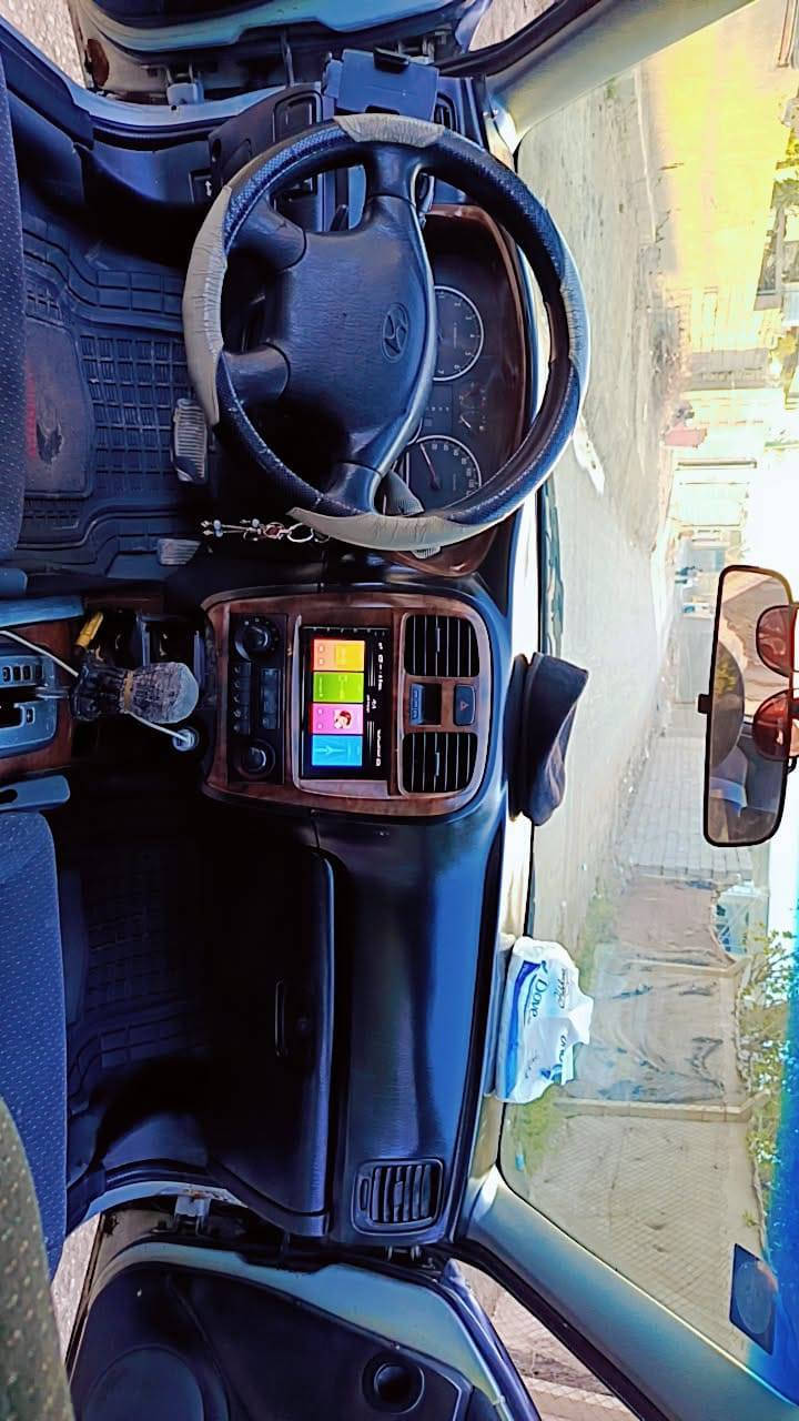 سلام عليكم هونداي سوناتا وارد خليجي٢٠٠٢ بلاد بانزين
صبغ عام بدون ضربه مكفوله من ضربه 
رقم بغداد دولي باسمي فول مواصفات محرك ٢٠٠٠ 
فتحه شغاله مري شفط ابو الاشاره
مكان بابل محاويل حي ١٧ تموز 
السعر ٦٦ وبيها مجال حك الجيه
***********
