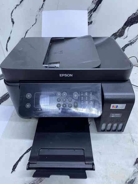 سلام 
طابعه. ابسون et 4800
واي فاي وفيدر للملازم
احبار خارجيه منضومه
السعر 200الف
ساحبه 37نسخه
توصيل موجود
***********
