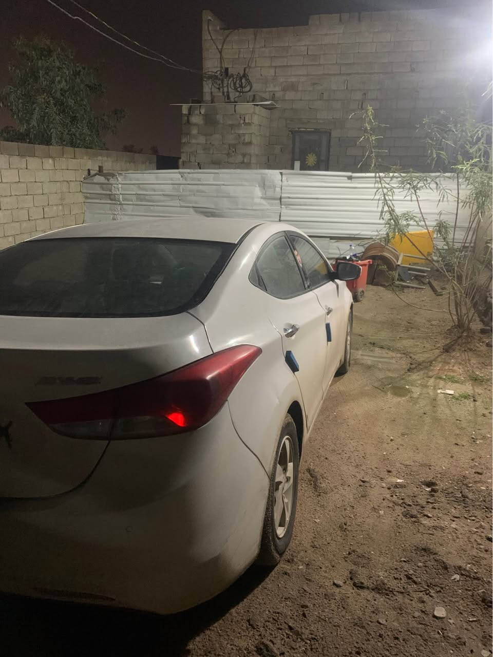 افانتي موديل ١٤ ادوات مشمولة بالتسجيل الجديد 
السعر ٤٨ بيها مجال للشراي سياره ماناقصها شي محرك وكير كفاله *********** وتساب البصرة, العراق
