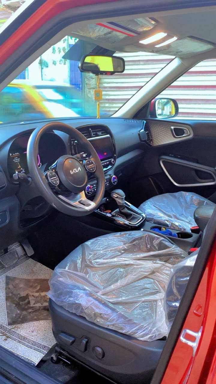 السلام عليكم كيا صول ٢٠٢٣بصمه شاشه كبيرى رادارات لون مشمشي عداد المسافه ٣٧ميل حادث بنيد بارد قليل وباب خلف السايق كلير من امريكه بدون دواخل وبدون شواصي وبيهه موصفات اخرى مكان السياره بابل ***********
