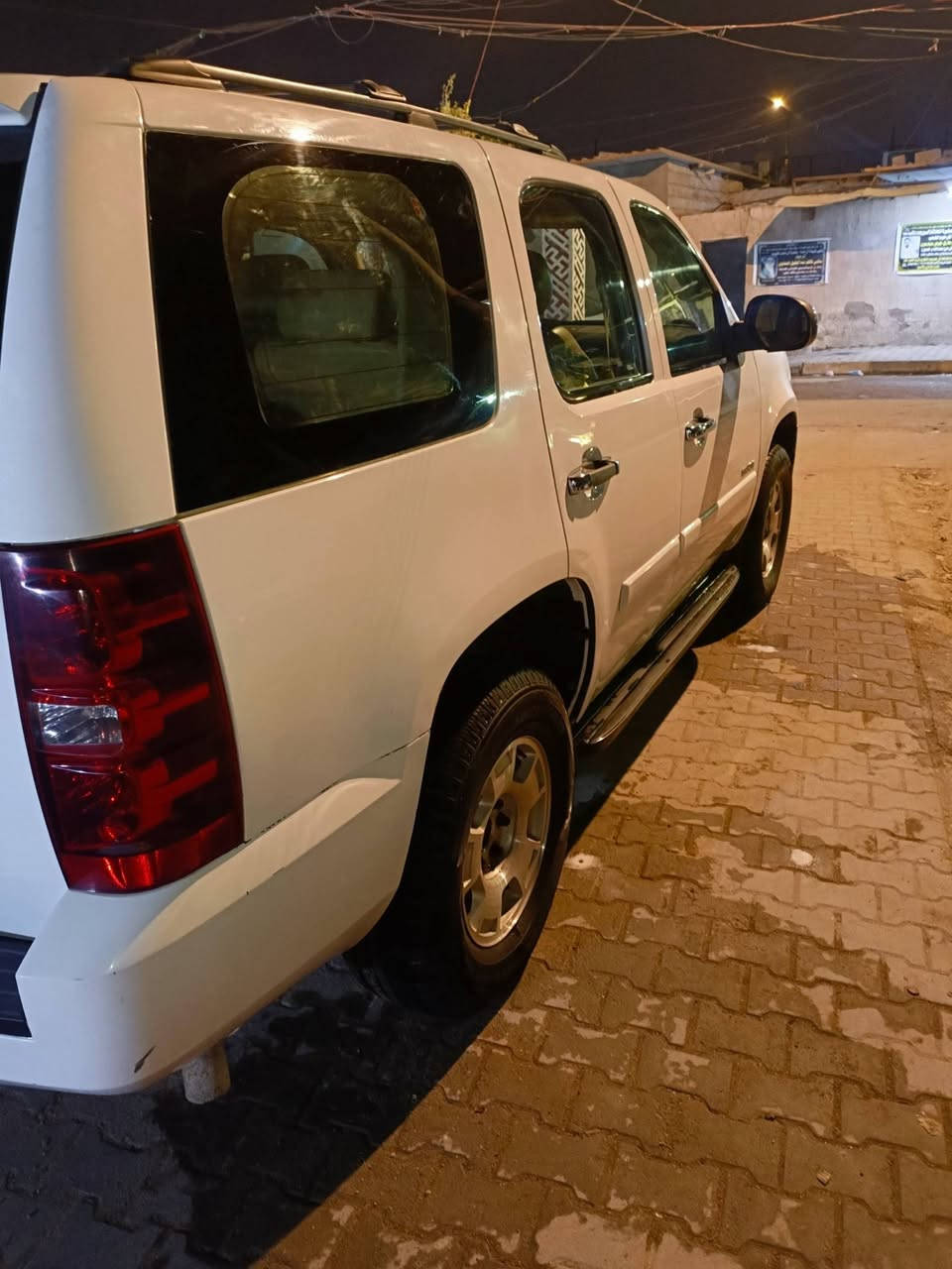 للبيع تاهو ادوات 2011
سعره 100 بيها مجال 
العنوان البصره 
***********
