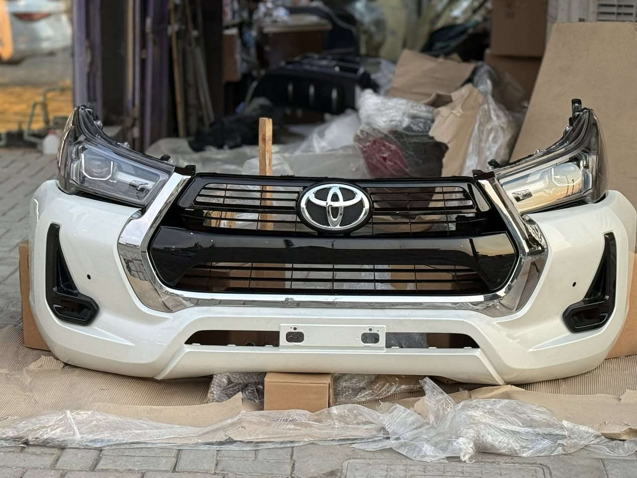 محلات الاصيل
***********

تم بحمد الله وصول حاوية ادوات بيكم تفصيخ فتح اصلي + اصلي شركة + تجاري جميع موديلات الهايلوكس 2006-2025 جميع الفئات 

بيكم ناصي 
بيكم ادڤنجر 
بيكم TRD
بيكم GR
بيكم سعودي الناصي والعالي 

متوفر  دعاميات ، بنيد ، چاملغ ، ابواب ، باب بدي ، لايتات وبگ لايتات ، مرايات ، 

يتوفر توصيل جميع محافظات العراق 

العنوان :- بغداد - الطالبية - مقابل مطعم الصادق
