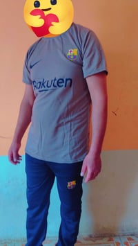 تراك برشلونة خامه ممتازه قطن بارد فقط ٦٠٠٠ الف يتوفر لدينا خدمة توصيل ...