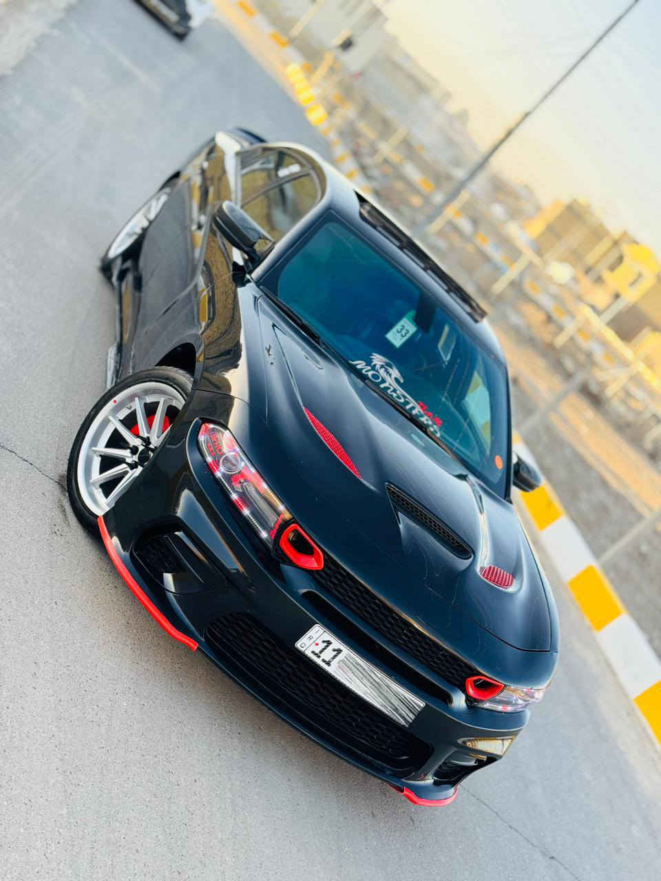 السلام عليكم جارجر موديل 2019 اصل وارد امريكي رقم بغداد الدولي السياره SXT محدثه بل كامل RT 
فول مواصفات 1/1 للاخير 
فتحه سقف
بصمه تشغيل + دخول ذكي + تشغيل عن بعد
برمجه مصطفى ايكل + شوته
اكسل SRT قفل
اكزوز SRT + ريموت زرع داخلي 3 انج رعب 💀 + بلكات ريسنك + فيت بم رسنك
ويل  حجم 20 
لايت متغير الالوان 
كشن جلد حضن + تدفئه تبريد + خزن ميموري + تدفئه ستيرن + تحكمات
شاشه كبيره عربي  + كامره 360⁰+ حساسات خلفيه اماميه + مري قلاب عند رجوع للخلف 
الحادث كلش بسيط تبديل جاملغ اصلي والبنيد بدون ضرر داخلي وبدون ارباك صور الحادث مرفقه بل النشر  شاصي لغد راديترات مكفولات وبل عراق صار بيها بابين اصليات نفس اللون محرك 3600 ماشيه 100 km السياره مصروف عليها كلش هواي وعليها اضافات سياره جديده وجاهزه من جميع النواحي 
العنوان الناصريه مركز المدينه 
الموبايل 📱***********
 ***********
السعر170$
