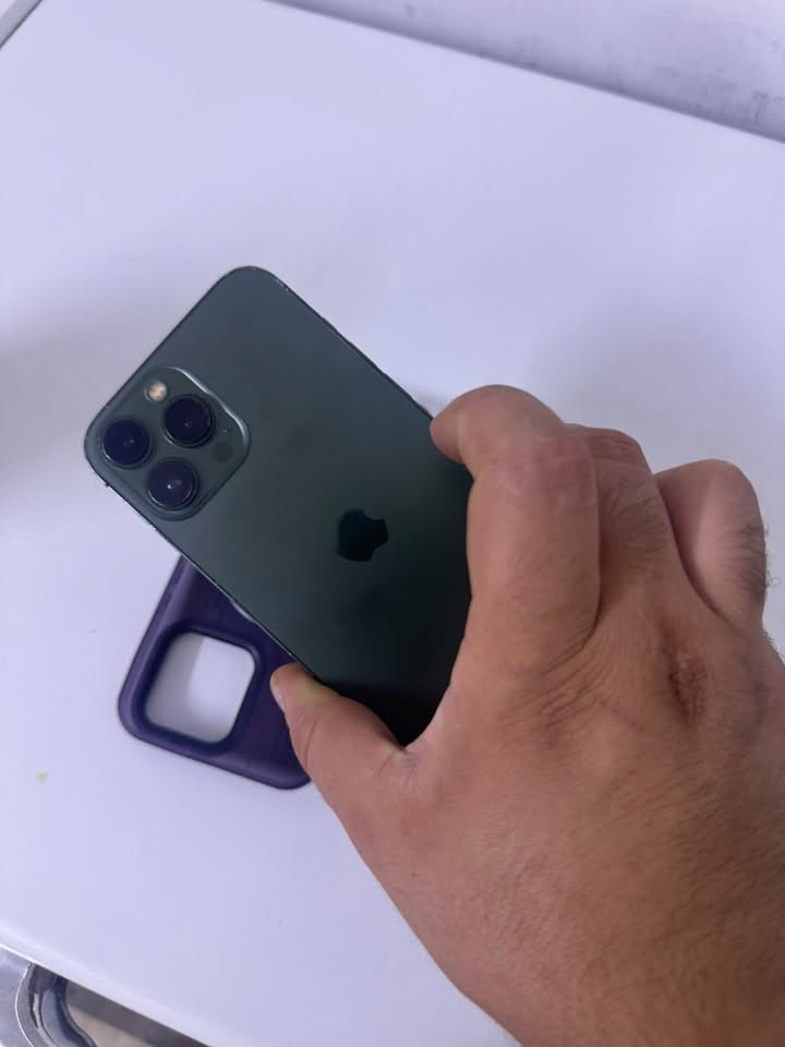 للبيع ١٣ برو ماكس ٢٥٦ بطاريه ١٠٠ جهاز لوك شرق اوسط ما بي اي عيب مبدل شاشه اصلي وكامره و بطاريه تك سيم لون زيتوني 
السعر قفل ٣٦٠ 
***********
