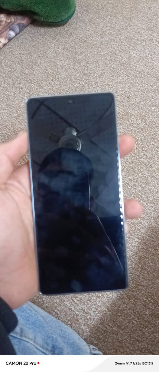 سلام عليكم
جهاز جديد للبيع ذاكره 256
الرام 24
ببجي 120فريم 
س275بي مجال
***********
