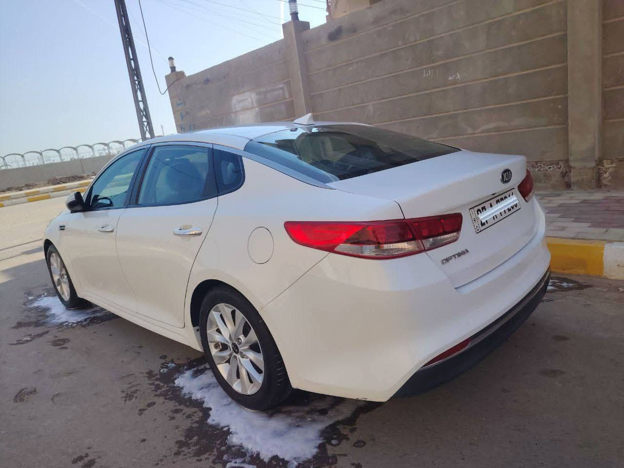 السلام عليكم  كيه اوبتيما 2017وارد امريكي واردها دعاميه وصبغ جاملغ جلاتين  الامامي والباقي كفاله سياره ماشيه 60 ستخدام شخصي  كير ومحرك وحداديه كفاله وتبريد وتدفئه شغلها تايرات تخم جديد سياره لون ابيض صدفي مميز رقم ذي قار الاستفسار *********** مكاني ناصريه قلعه سكر
