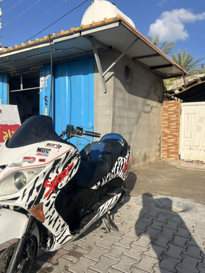 السلام عليكم فورزة 0.8 للبيع
الدراجه شلعه معدل فول جويتر بلادي مكينه تخبل الدراجه متعوب عليه زوج تاير جديد رون ثابت السعر ٧٥٠ وبي مجال ممتواجد عل نت 
***********
