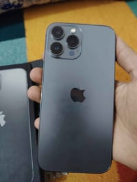 ايفون 13 برو ماكس ٢٥٦ • بحري • بطارية ٨٩%