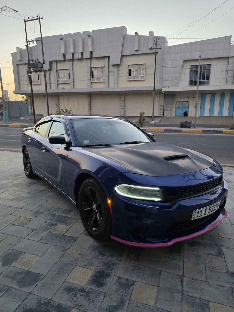 السلام عليكم
دوج جارجر 2021 مواصفات sxt وارد امريكي مواصفات بصمه شاشه جبيره تشغيل عن بعد كشنات جلد ماشيه ٧٢ الف محرك كير كفاله على وضع الشركه صدر كله جديد تخم تاير جديد شرط السياره حته كلوب جيك مامشتغل بيه حادثه موضح بلصور والسونار سونار يكول شاصي مكفول والثاني يكول براكيت مال الدعاميه هوه نفسه الشاصي البنيد اني محدثه هوه والدعاميه موجودات القديمه انطيه ويه السياره رقم بغداد باسمي تحويل ثاني يوم سونار يمك وصور الحادث يمك شوفه وخابرني السياره بدون ايرباك  
سعره ١٩٥ وبيه مجال بسيط 
مكاني صلاح الدين بلد 
***********
