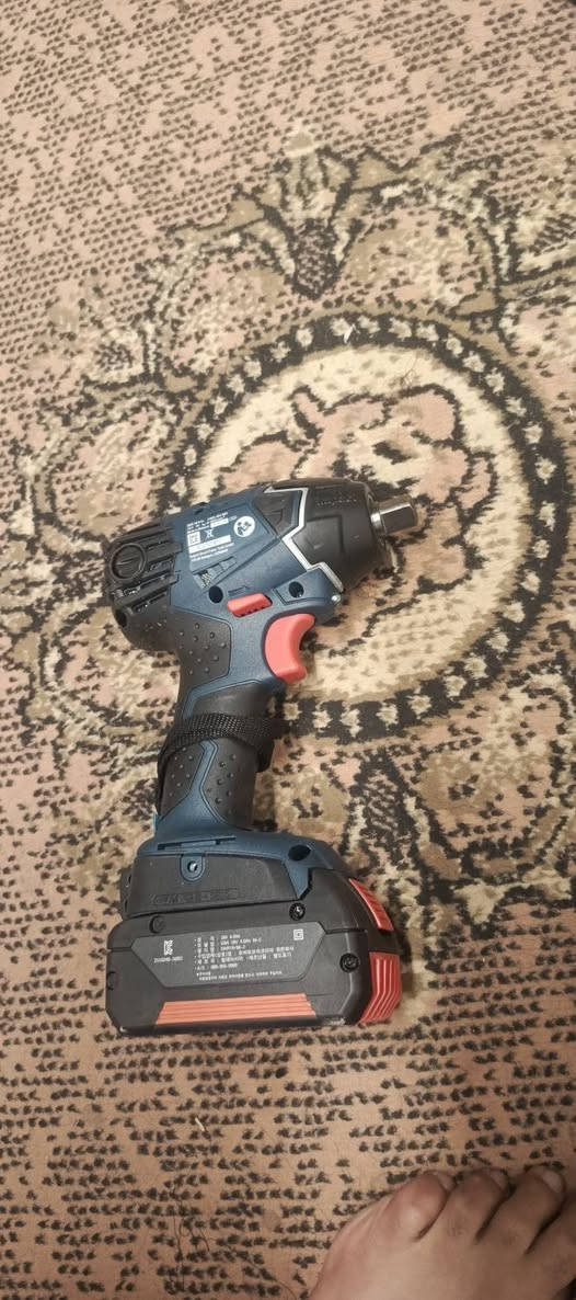 سلام عليكم 
وصول وجبه جديده من من الدريلات 
كوسرات 
دريل  شاصي 
دريل شحن لقمه 
يرهم شلع 
يرهم مفرد 
توصيل موجود الى كافه المحافضات 
***********
واتساب 
كلشي وسعر
