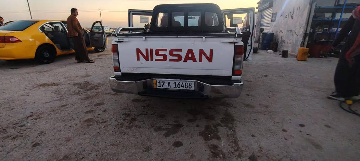 السلام عليكم
بيكم نيسان 13 سعودي 
سياره كفاله عدا بارد بالبدي وطخه باب الورا السايق
مكينه كير شاصي مكفولات حداديه100%
رقم مثنى بسمي مداور مباشر 
كهربائيات كلهه شغاله تبريد شغال
تخم تاير جديد المكان البطحاء 
سياره جاهزه ماعايزهه برغي
السعر 140
***********.
