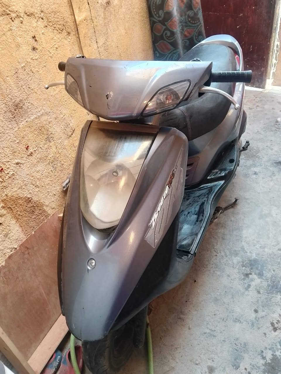 سلام عليكم 🤍❤
دراجة بريز كابريتر مكفولة كفالة عامة وكلشي شغال
برغي ما مفتوح بيه كلشي على وضع البلاد 
مميز بريك امامي دسك مو بنز مثل البقيه
🔺اريد مراوس كون كفاله ونضيفه او بيع حسب القناعة 🔺
مكاني بغداد


**إذا كنت صاحب هذا الإعلان وتريد حذفه لأي سبب، رجاءا أرسل رسالة إلى الدعم الفني**