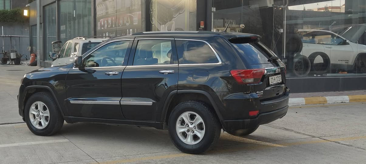 جێب لاریدۆ ٢٠١١ پێش و دوای کراوە بە ٢٠١٦
 ژ.م ***********یان*********** شوێن سلێمانی نرخی١٣٧گەڵا
مکینە3.6خلیجی 4×4
گێڕ و مەکینە بەشەرت
دوو پارچەو نیوی بۆیاخە بێ ناوگرتن بێ لێدراوی ئێرباگی بەشرت
کامل تاغم پێش و دوای تازە داگیراوە هیچ مەسرەفی نیە
کارەبای بەشەرت
سەنەوی نوێیە وکالە و تەحویل وغرامە بەشەرت السليمانية, العراق
